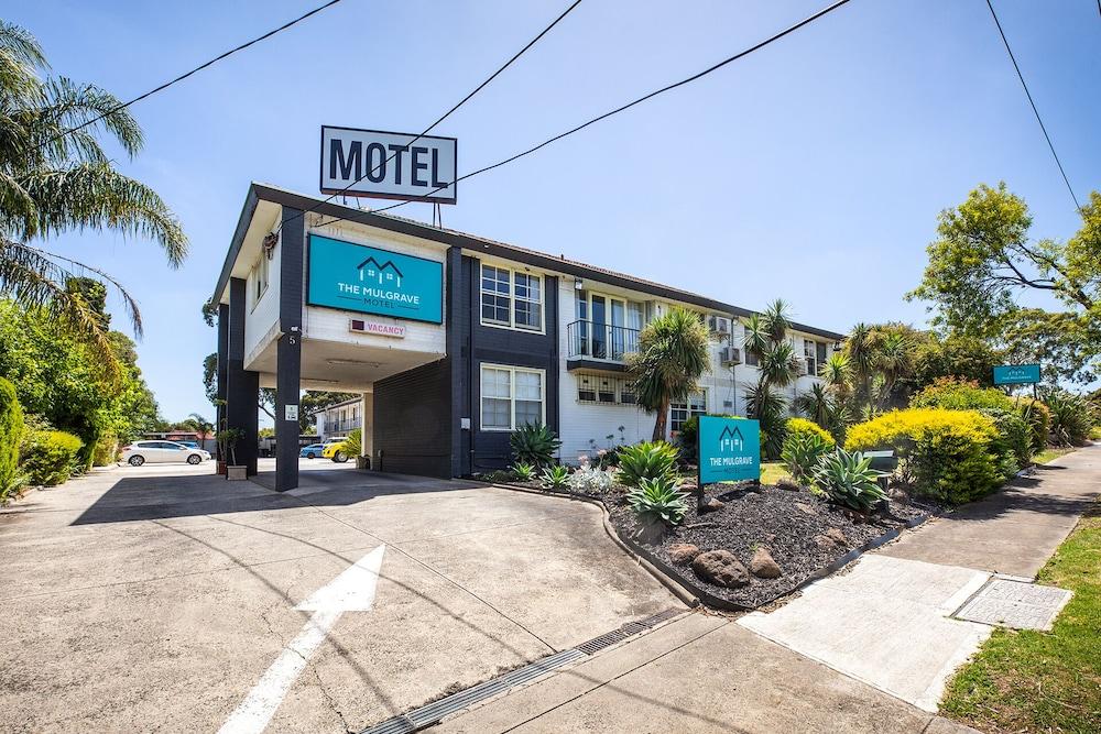 The Mulgrave Motel - Tap to explore photos