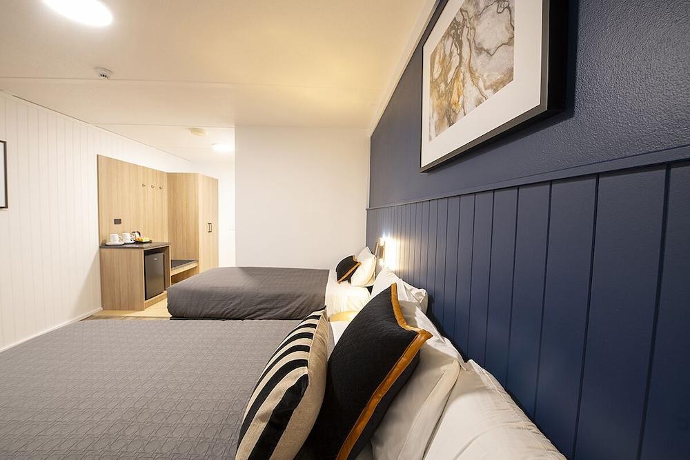 Southend Hotel Room Type - Classic Triple Room