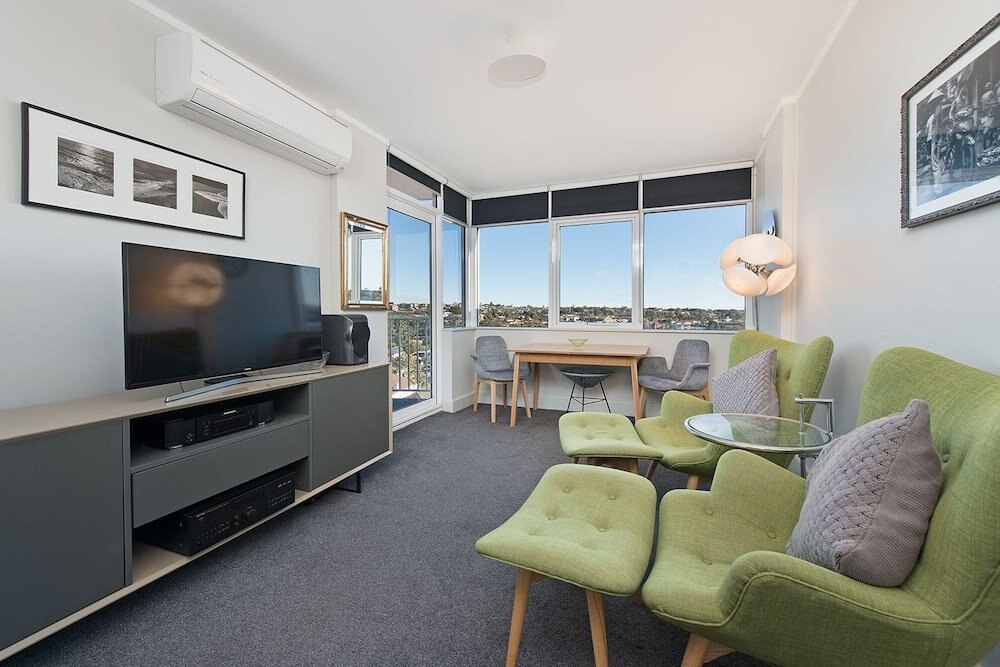 Stunning Ocean View Apartment H324 - Tap to explore photos