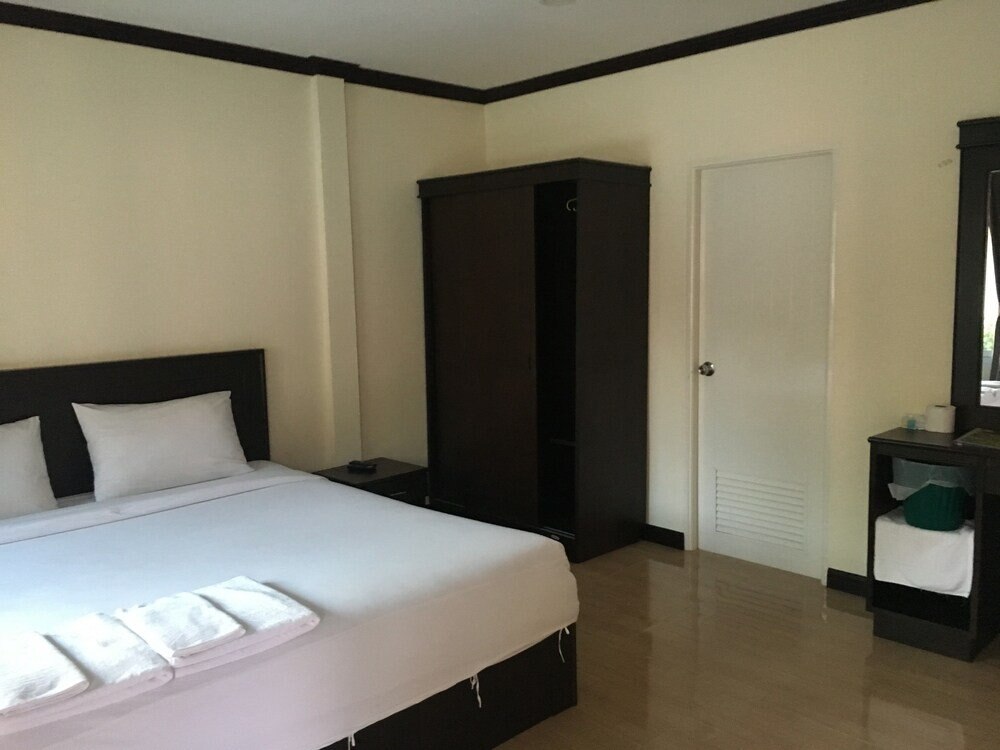 Sai Kaew House Room Type - Standard Double Room