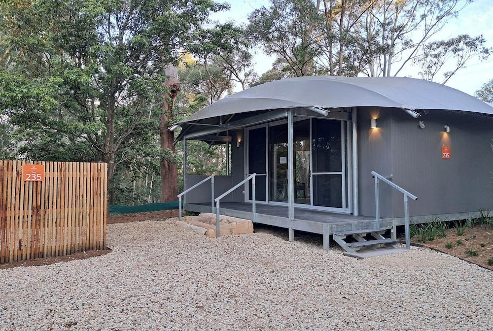 Discovery Parks - Lane Cove Room Type - Deluxe Safari Tent - Sleeps 4 Discovery Parks - Lane Cove Room Type - Deluxe Safari Tent - Sleeps 4