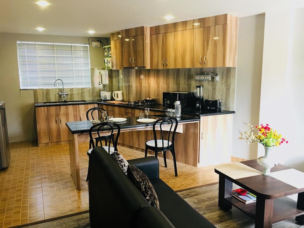 Tara Serviced Apartments Room Type - Deluxe Apartment, 1 King Bed, Accessible, Non Smoking