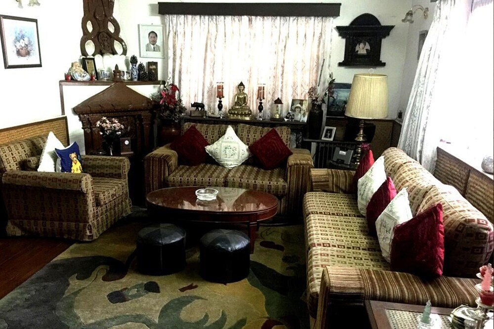 Prami's Homestay - Tap to explore photos