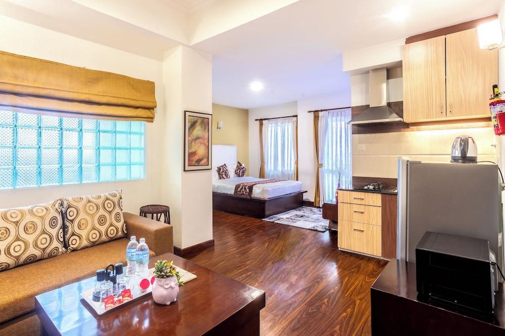 Suite Homes, Serviced Apartment Hotel Room Type - Studio Apartment with Balcony