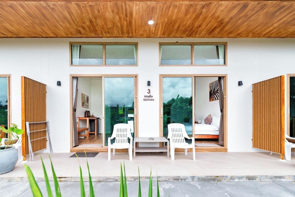 Amadha Villas Retreat Room Type - Room, Multiple Beds, Garden View