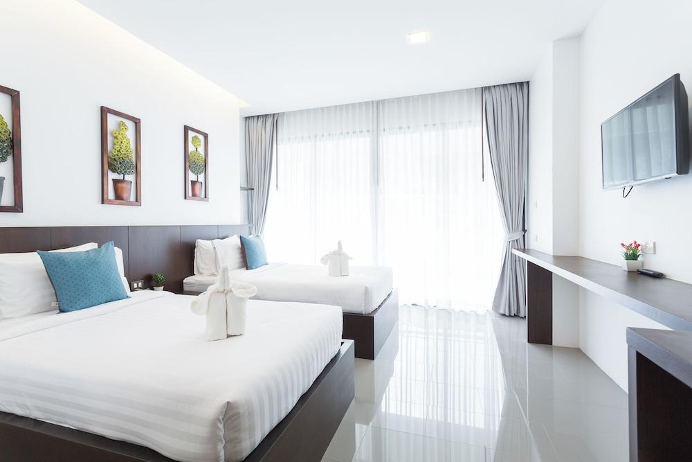 Phranang Place Hotel Room Type - Deluxe Twin Room