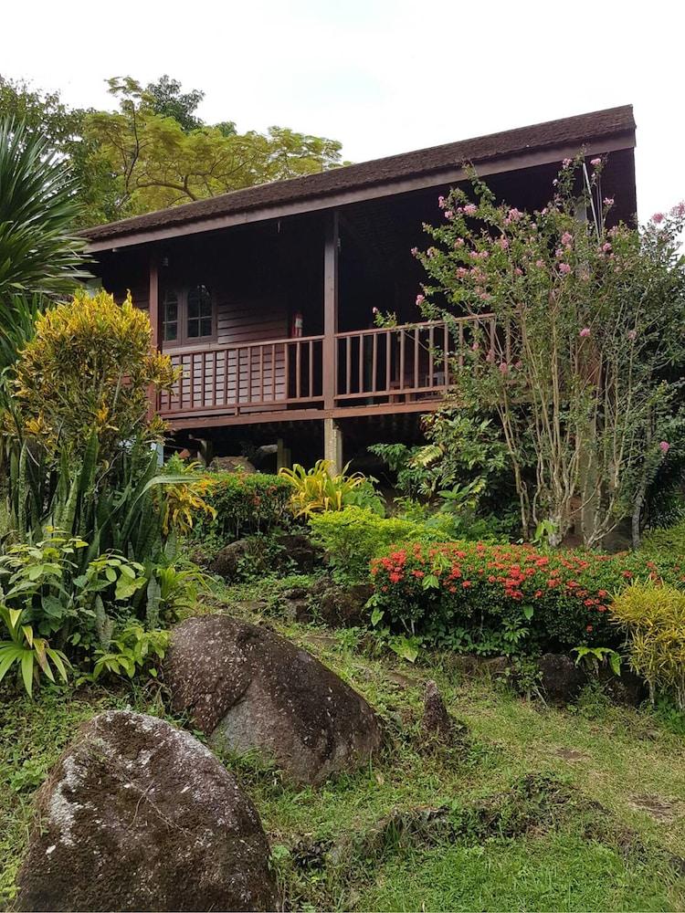 Phanom Bencha Mountain Resort - Tap to explore photos