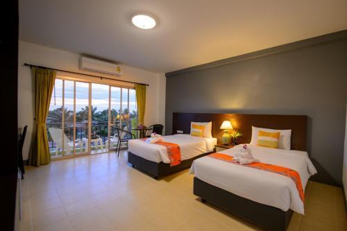 Z-Talay House - Tap to explore photos