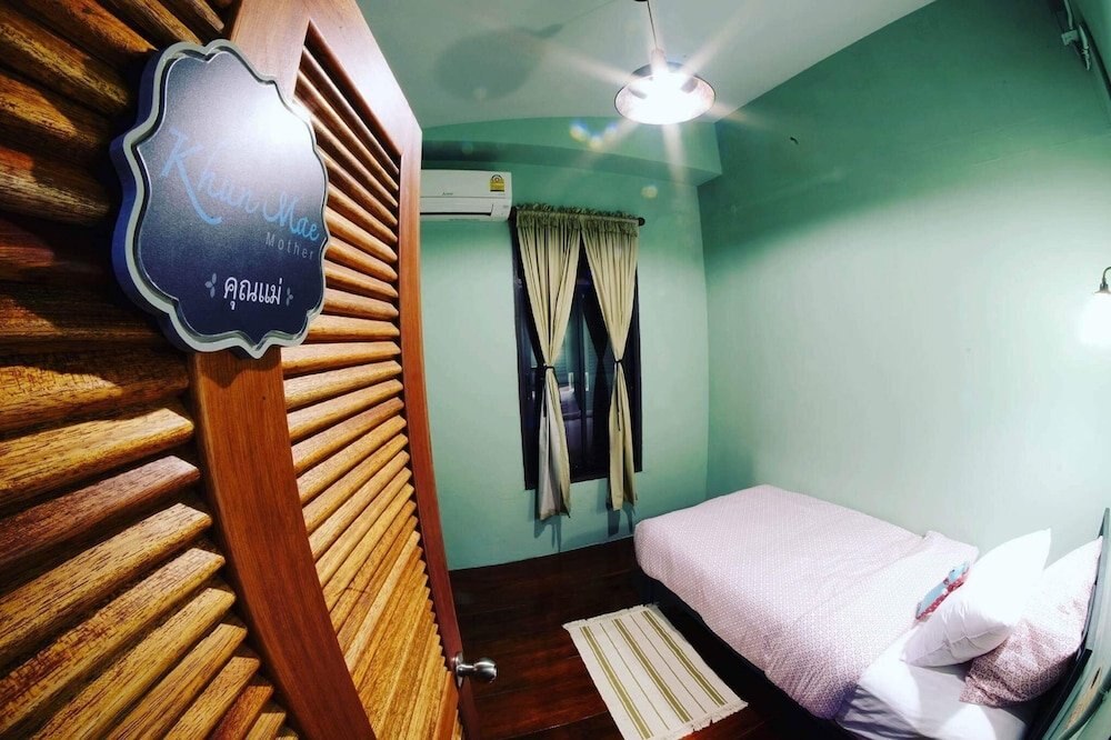 Talardkao Balcony Krabi - Hostel Room Type - KHUN MAE Private Room