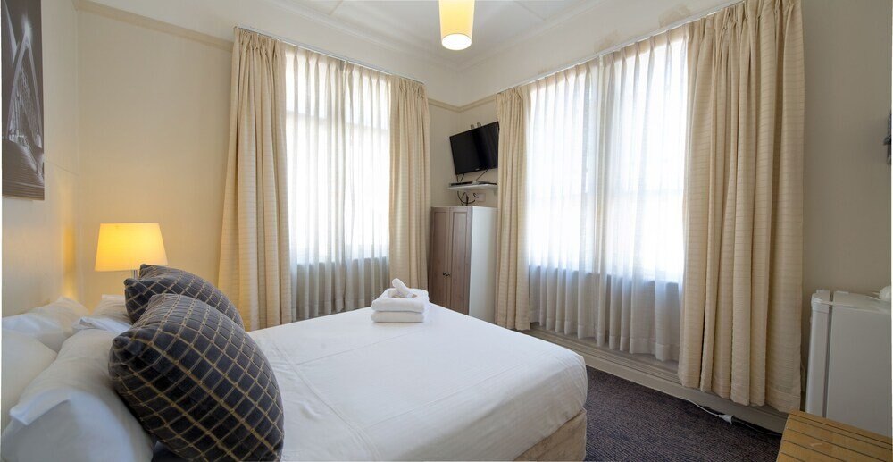 Neutral Bay Lodge Room Type - Double Room, Shared Bathroom