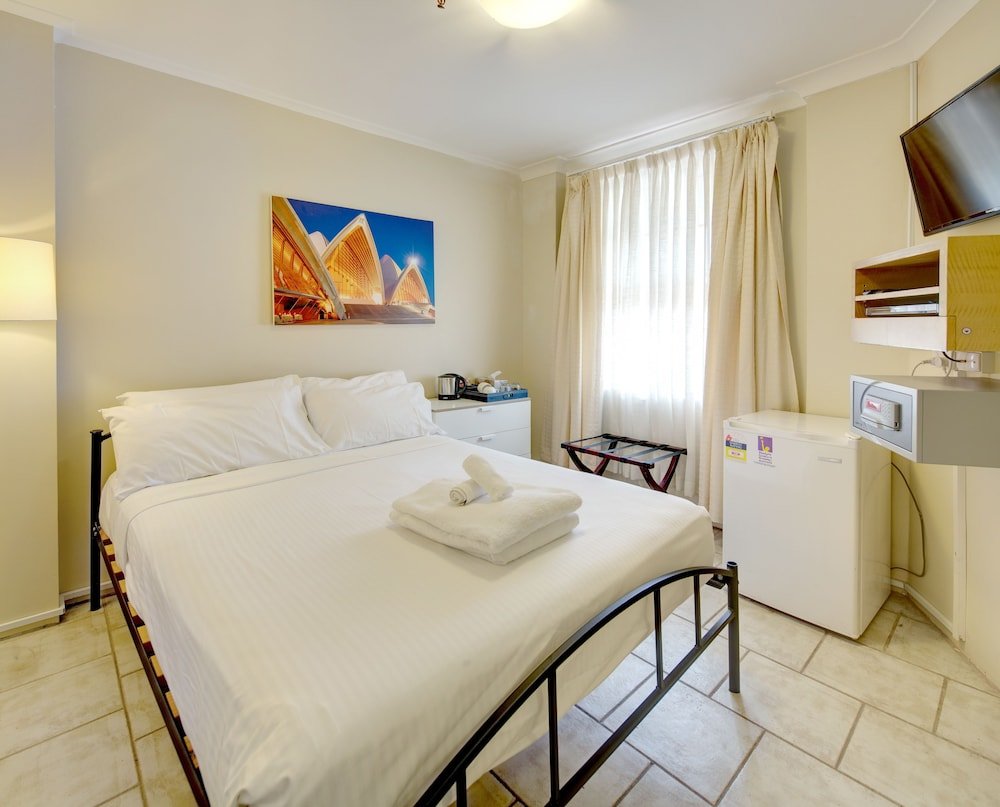 Neutral Bay Lodge Room Type - Budget Double Room, Shared Bathroom