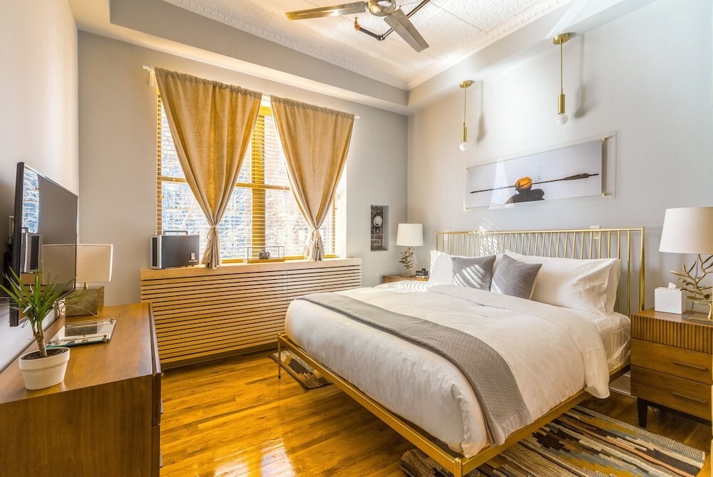 Franklin Guesthouse Room Type - Deluxe Loft Suite Franklin Guesthouse Room Type - Deluxe Loft Suite