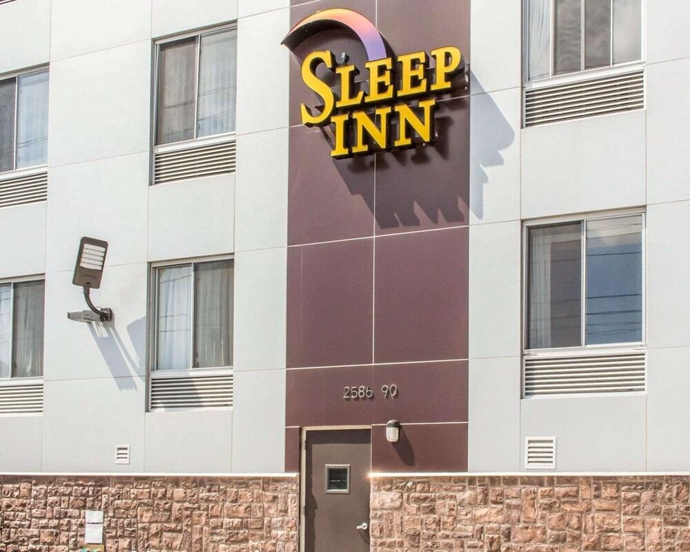Sleep Inn Coney Island - Tap to explore photos