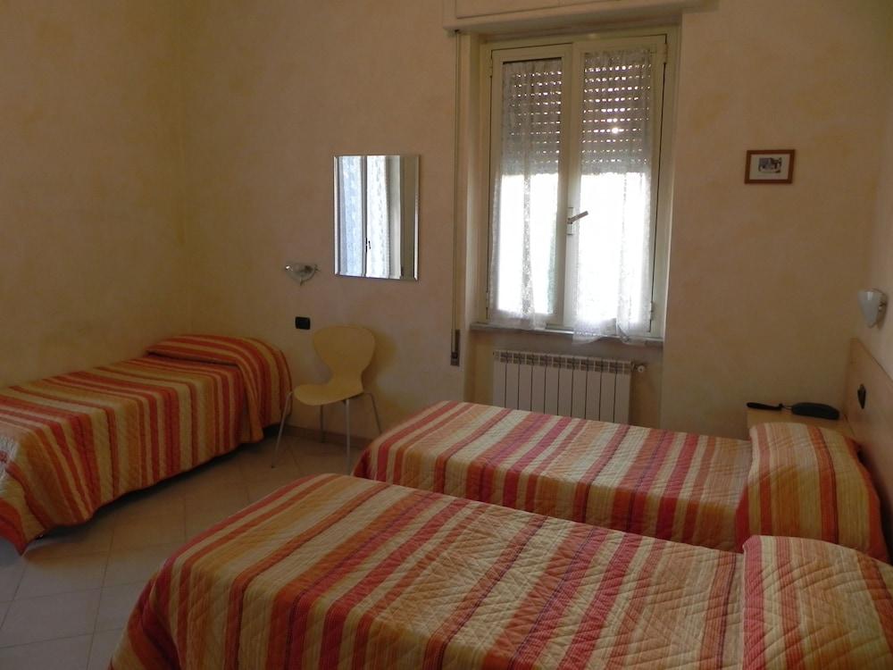 Villa Robinia Room Type - Quadruple Room