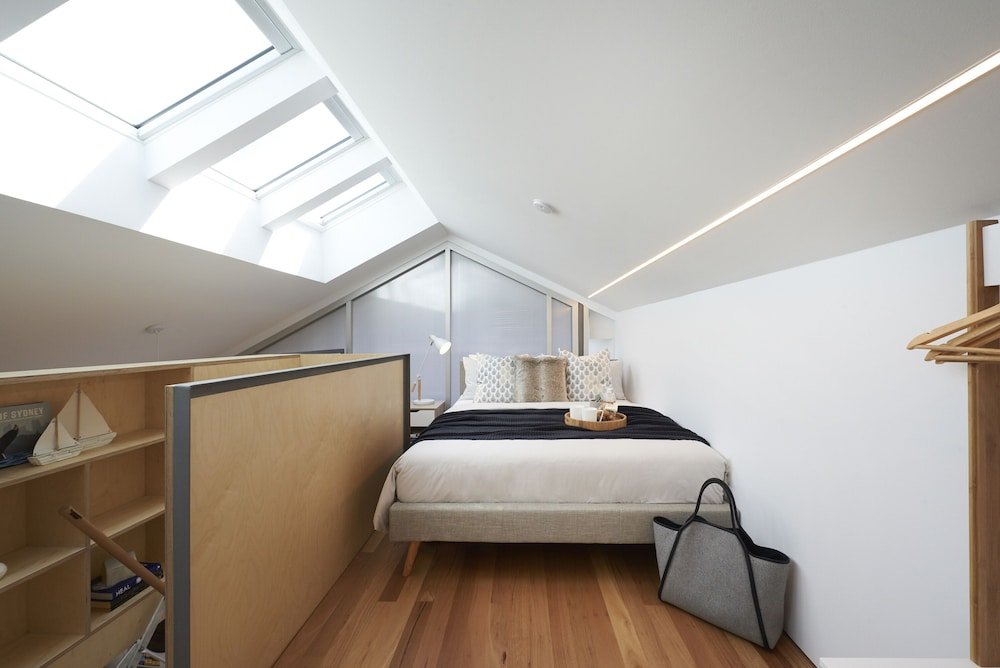 Studio Reuss - a City Retreat - Tap to explore photos