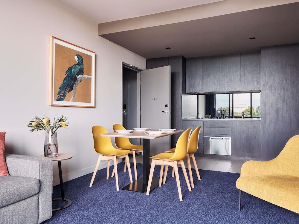 Mantra Melbourne Epping Room Type - 2 Bedroom Apartment Mantra Melbourne Epping Room Type - 2 Bedroom Apartment