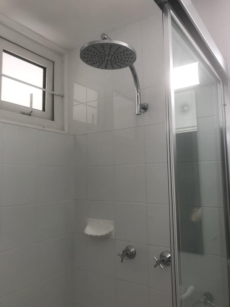 Edgecliff Lodge Motel Room Type - Family Room