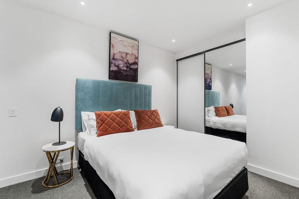 The Eminence Apartments by CLLIX Room Type - One Bedroom Compact Apartment