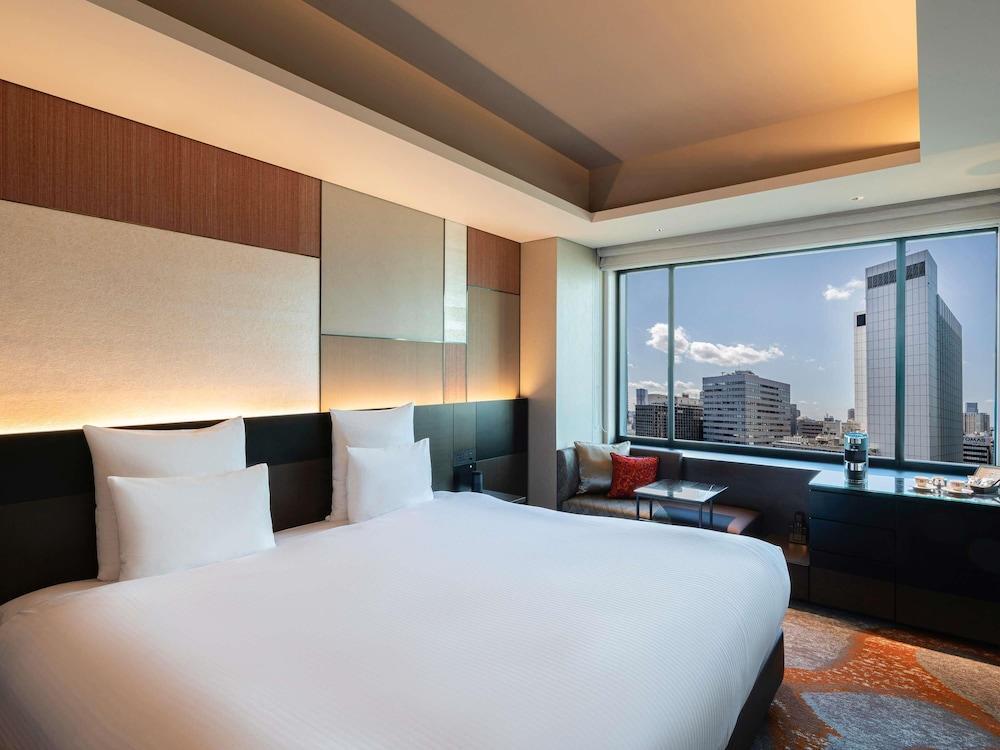 PULLMAN TOKYO TAMACHI Room Type - Deluxe Room, 1 King Bed