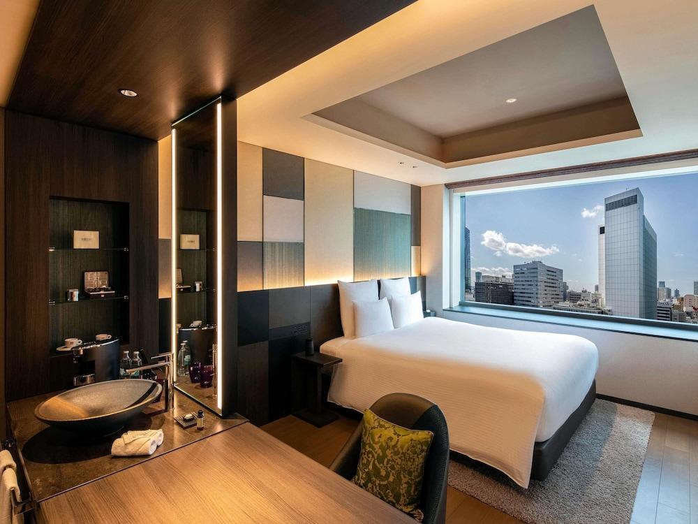 PULLMAN TOKYO TAMACHI Room Type - Superior Room, 1 King Bed, Executive Lounge Access (Executive)