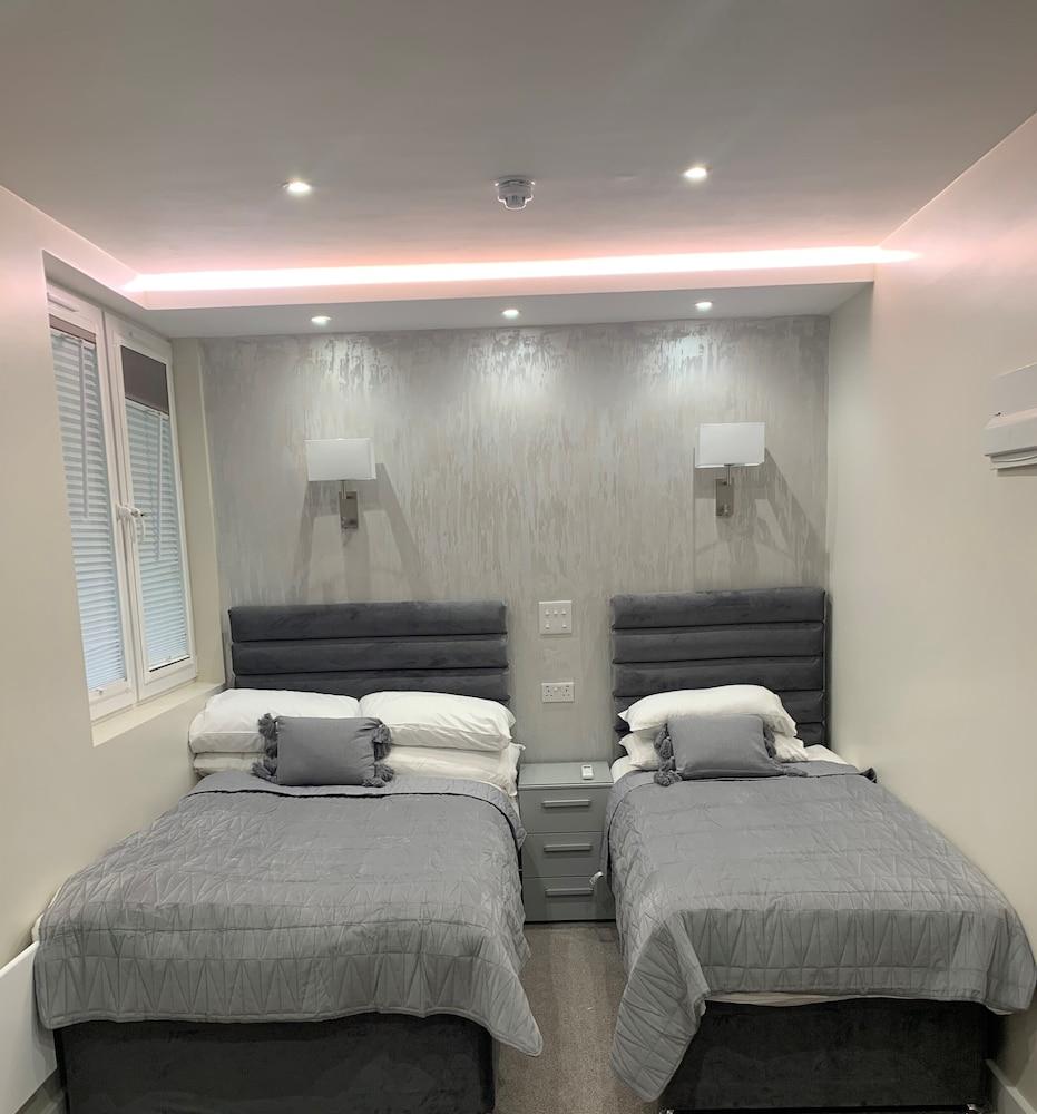 Park Avenue Hotel Room Type - Comfort Triple Room