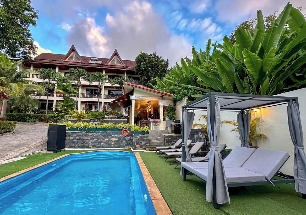 Sea Hills Resort - Tap to explore photos