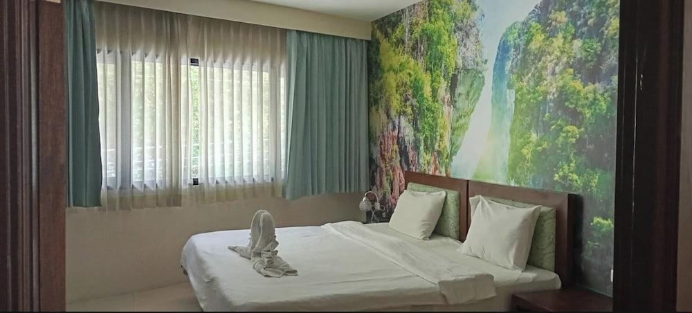 Sea Star House Room Type - Deluxe Double or Twin Room