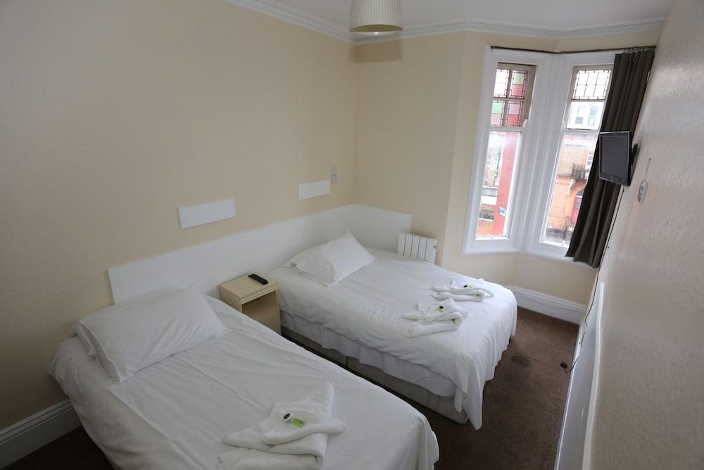 Charlie Hotel Room Type - Triple Room