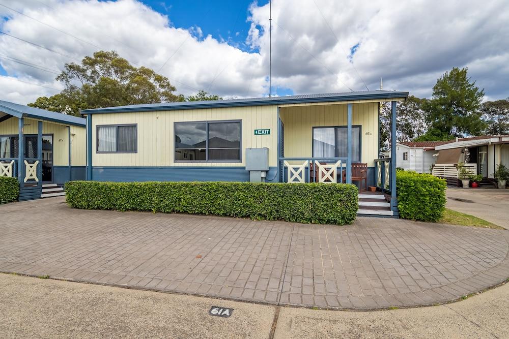 Ingenia Holidays Nepean River Room Type - Standard Two Bedroom Cabin (C)