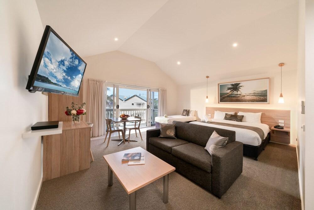 Boathouse Resort Studios & Suites Room Type - Balcony Suite with Free Parking and Wifi Boathouse Resort Studios & Suites Room Type - Balcony Suite with Free Parking and Wifi