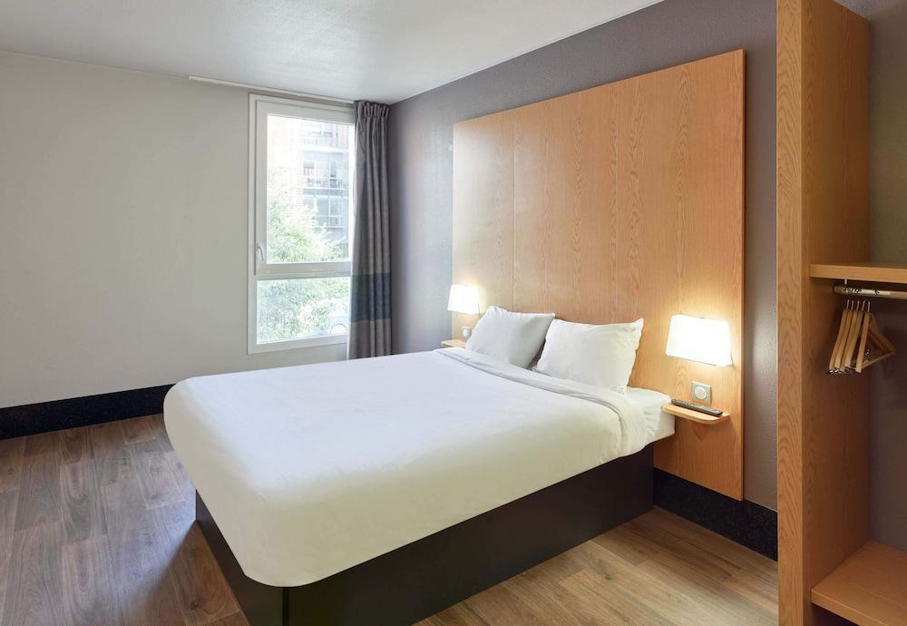 B&B HOTEL Orly Chevilly Marché International Room Type - Double Room, Accessible