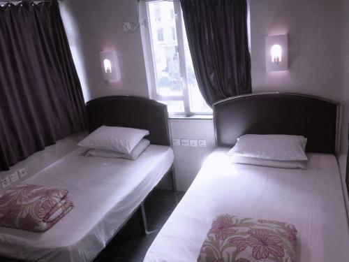 香港共居空间,九龙青年公寓 Room Type - Budget Quadruple Room
