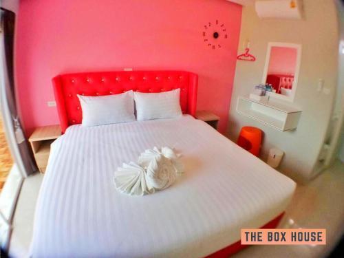 The Box House Room Type - Standard King Room