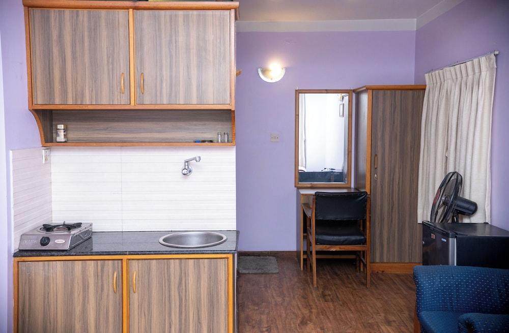 k2Homes Room Type - Basic Studio, 2 Twin Beds