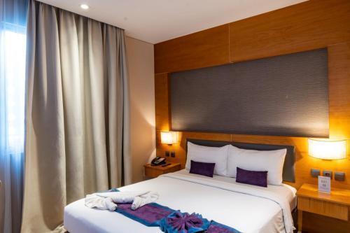 Sotis Residence Pejompongan - Tap to explore photos