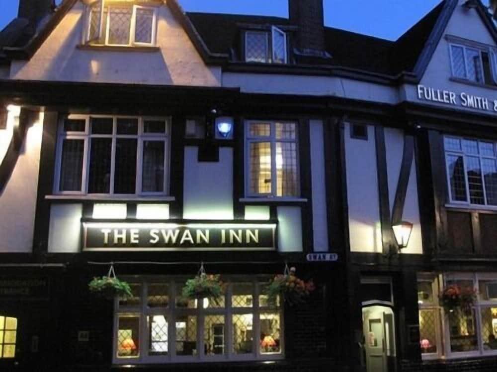 The Swan Inn - Tap to explore photos