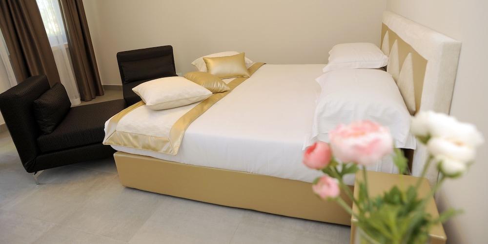 Agriturismo Borgo Imperiale Room Type - Double Room, Garden View (Ibisco )