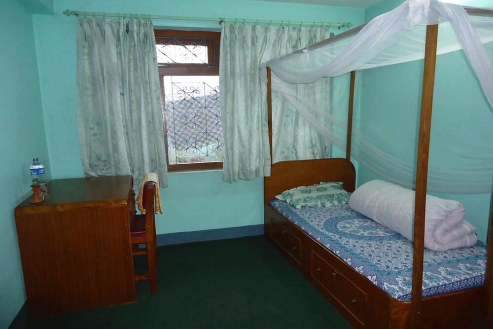 Sanu House Hostel & Homestay Room Type - Standard Double or Twin Room