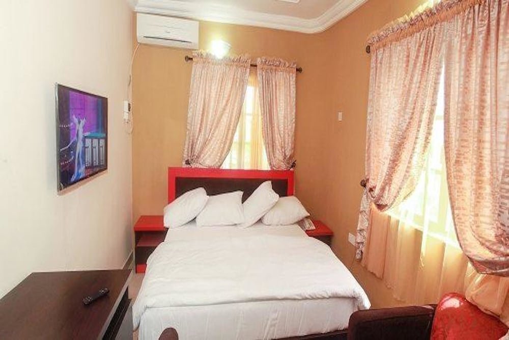 Carleton Hotel & Suites Room Type - Classic Room