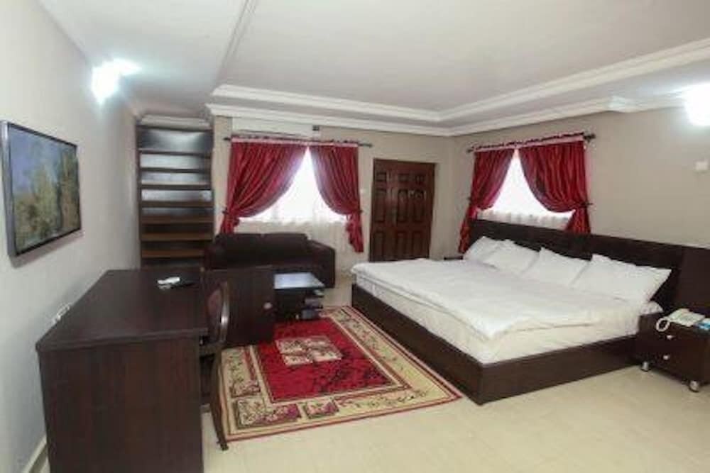 Carleton Hotel & Suites Room Type - Suite (Carleton)