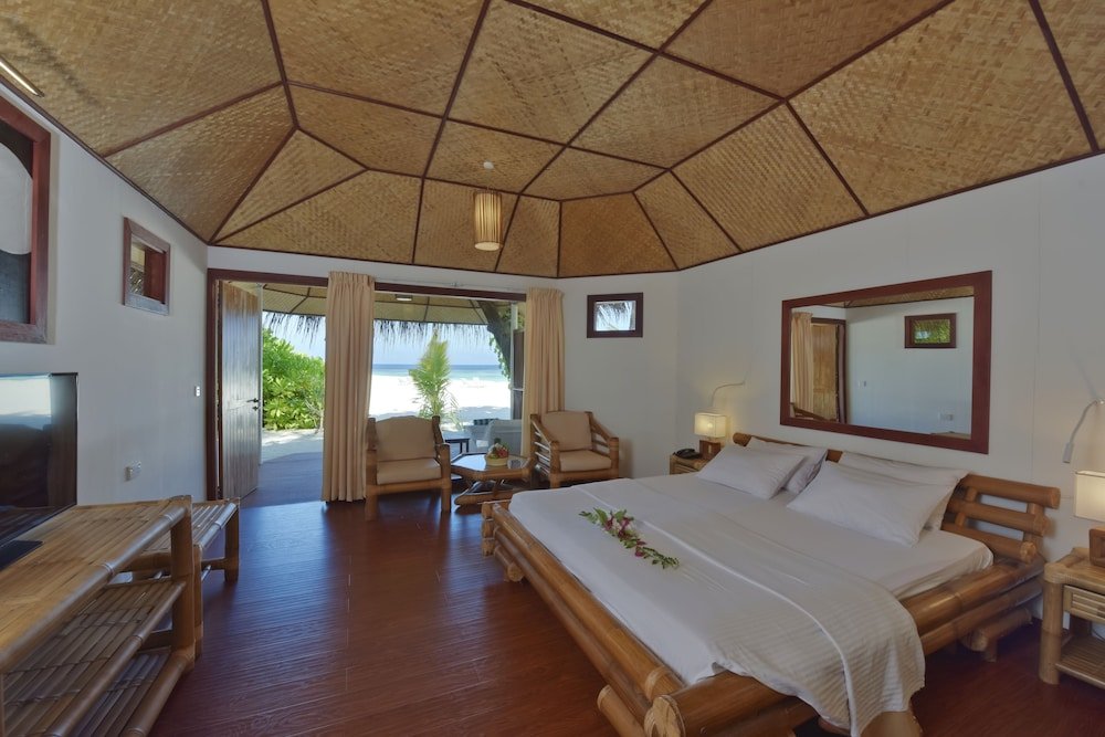 Thulhagiri Island Resort Room Type - Standard Deluxe