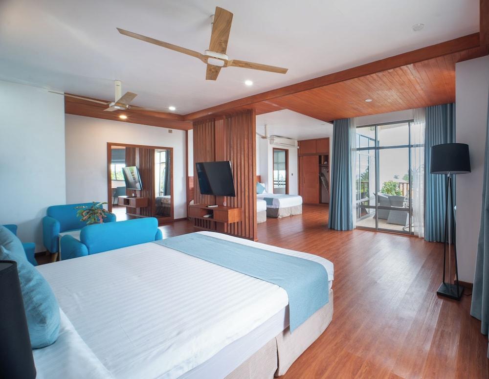 Araamu Hotels Maldives Room Type - Family Studio Suite, Balcony, Partial Sea View
