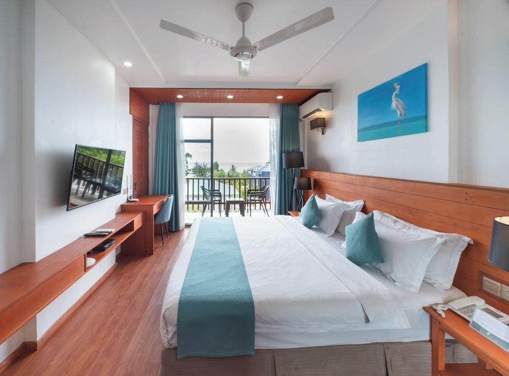 Araamu Hotels Maldives Room Type - Premium Double or Twin Room, City View