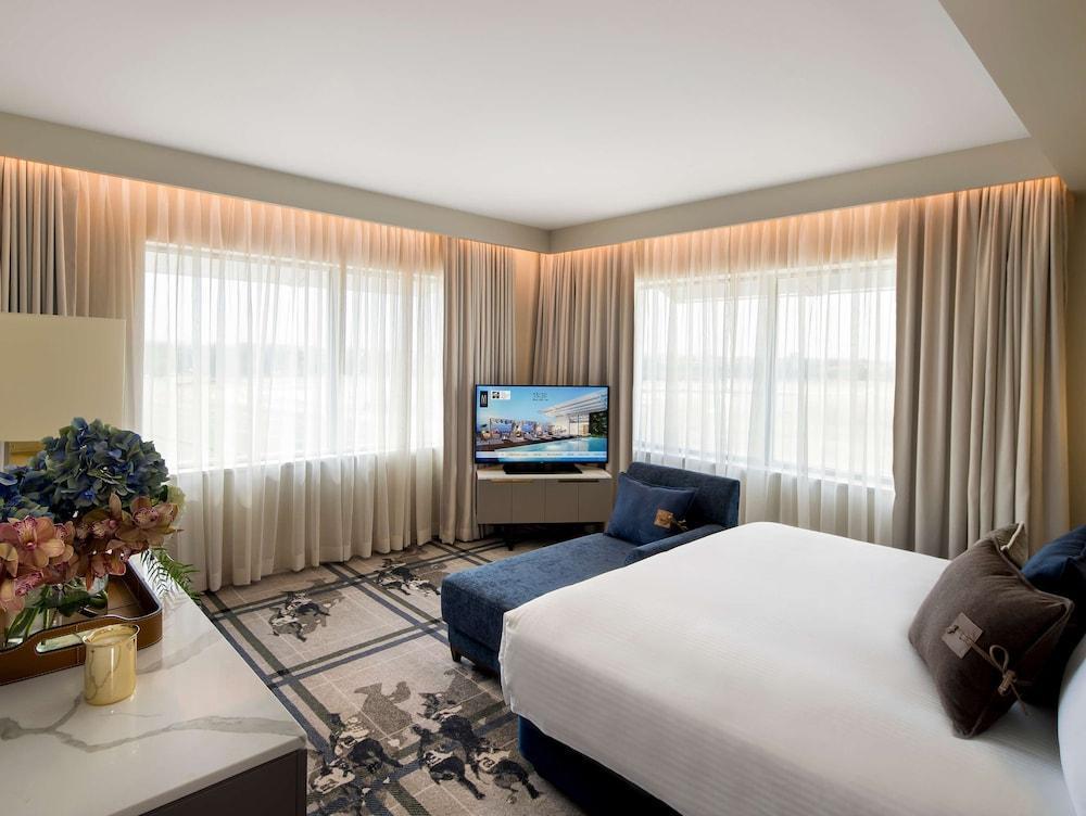 The William Inglis Hotel - MGallery Hotel Collection - Tap to explore photos
