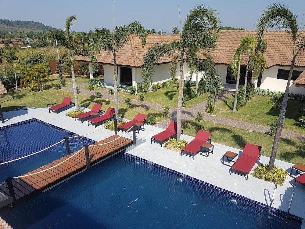 Tamara Resort Bangsary - Tap to explore photos