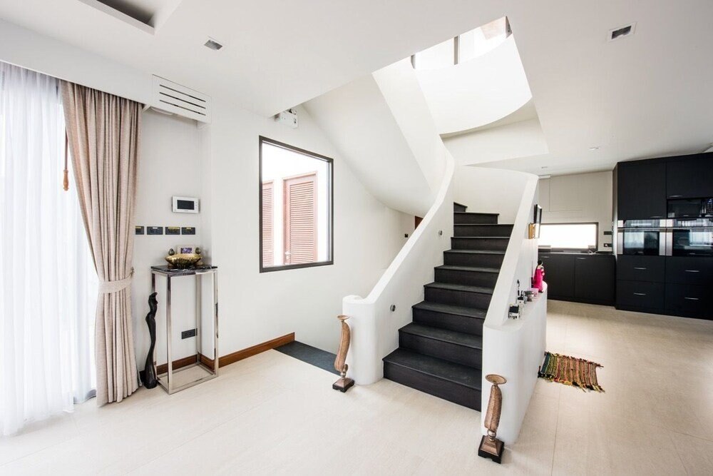 Penthouse Savoye - Tap to explore photos