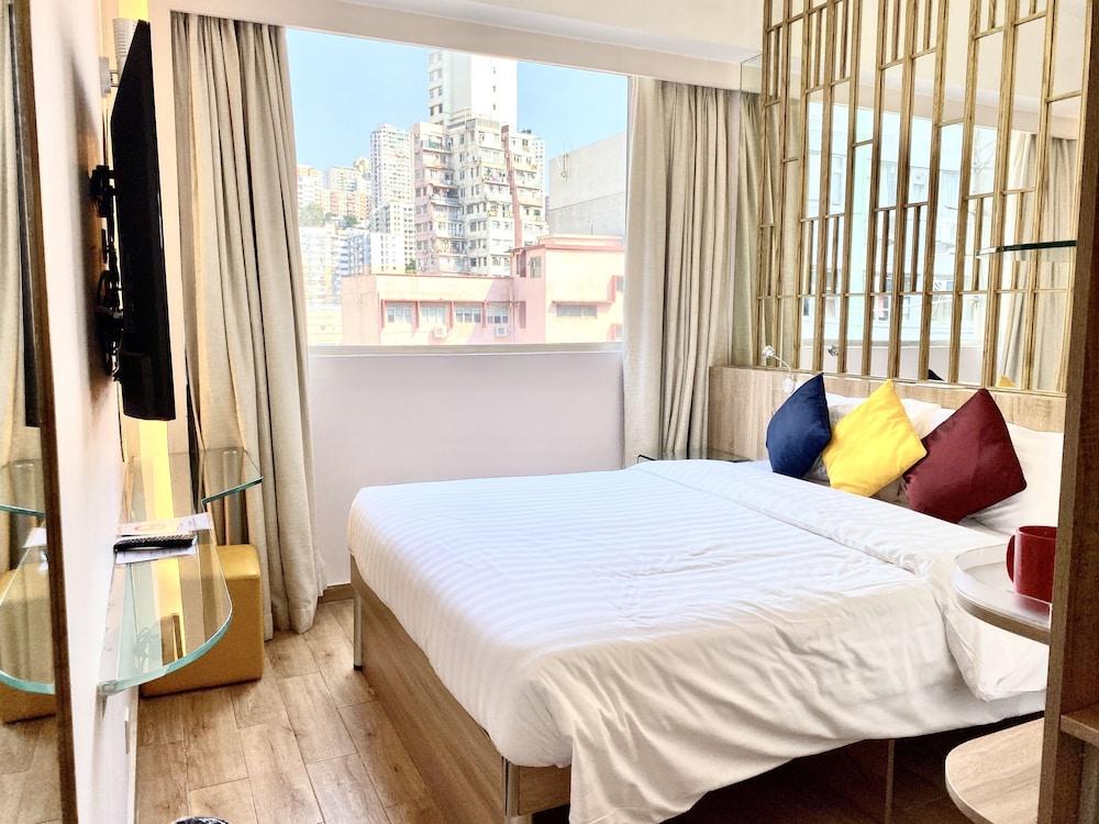 IW Hotel Room Type - Standard Double Room