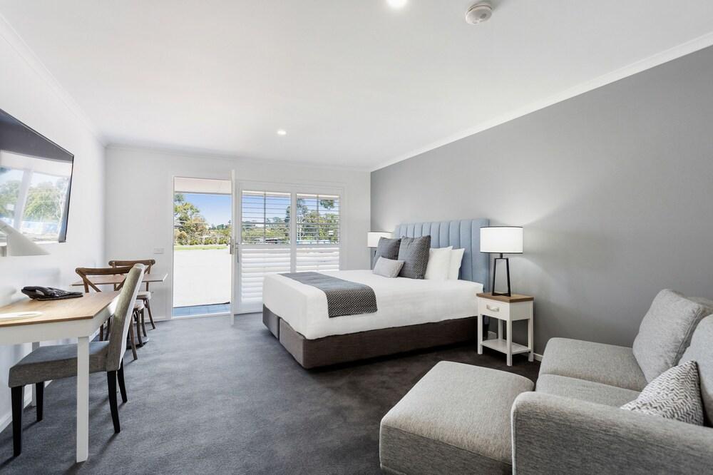 Sanctuary Inn on Westernport Room Type - Premier Room, 1 King Bed