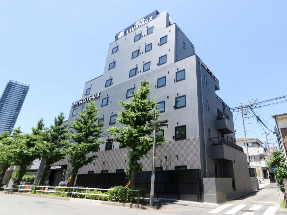 HOTEL LiVEMAX Hachioji Ekimae - Tap to explore photos