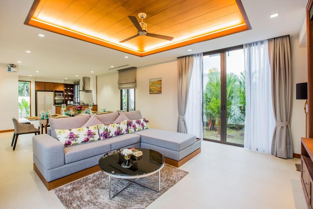 Villa Palavee B1 Room Type - 4-Bedroom Villa with Private Pool Villa Palavee B1 Room Type - 4-Bedroom Villa with Private Pool